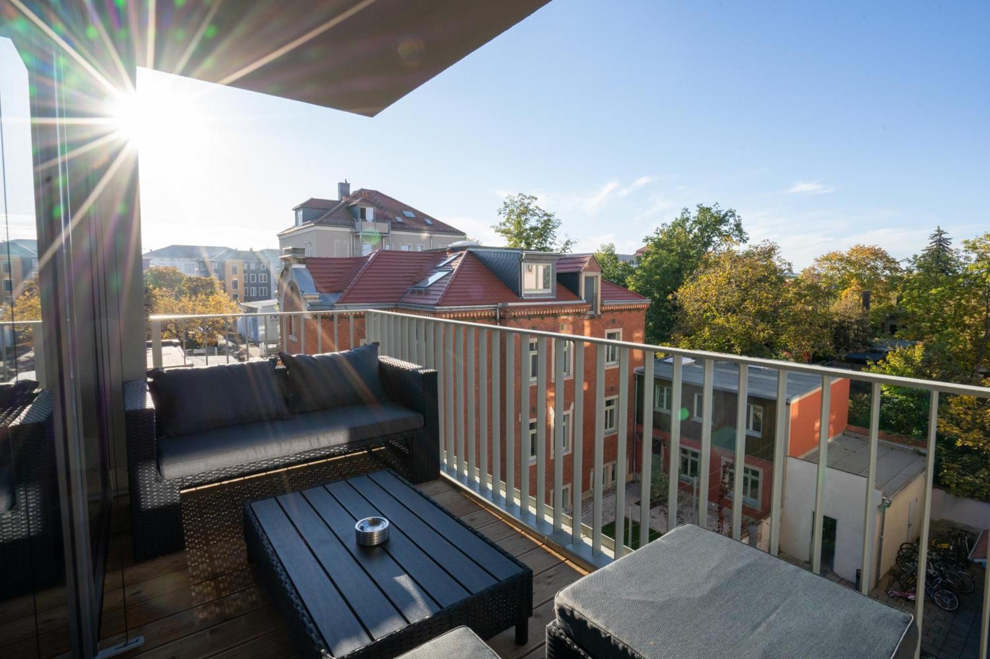 Supreme City Dream Mit Terrasse Und Parkplatz - 110M² Dresden Exteriör bild